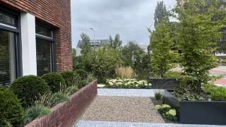 moderne tuin aanleggen tuinontwerp Amstelveen